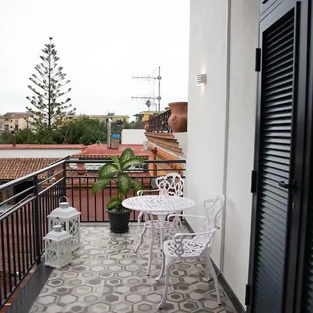 Apartment Domus Parthenope *