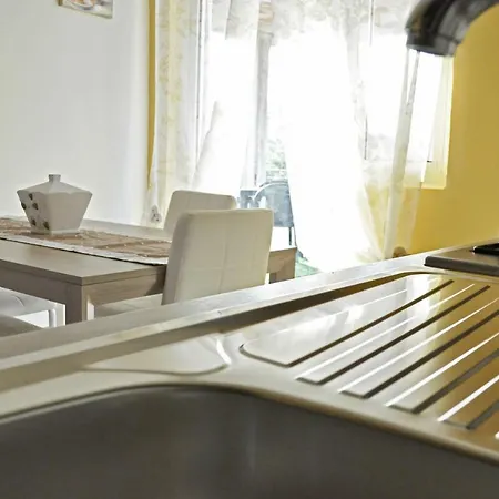 Domus Parthenope Апартаменты Boscotrecase