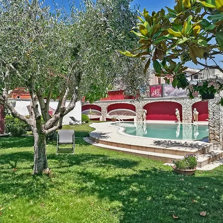 Domus Parthenope Apartment Boscotrecase