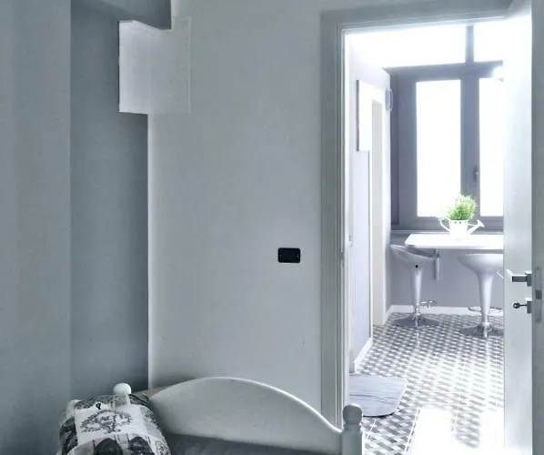 Domus Parthenope Appartement *